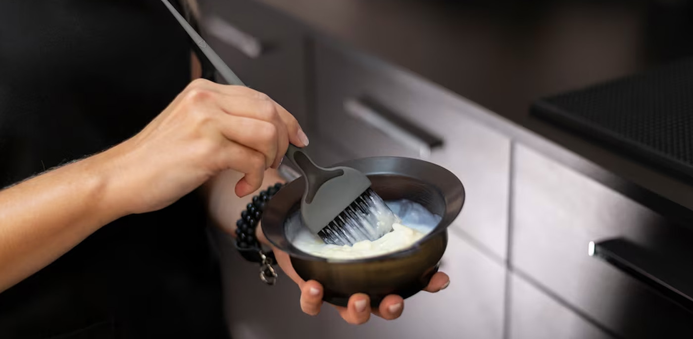 013-通过-13.Customization in Action Developing Premium Hair Care for Salons-02.jpg